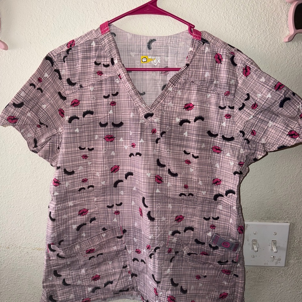 Women's lash Patterned scrub